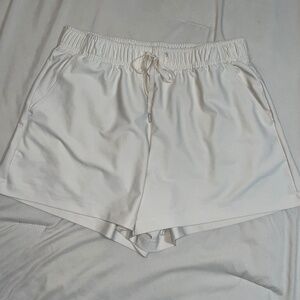 🎄2/$20 NWOT Old Navy Power Soft High Rise Shorts